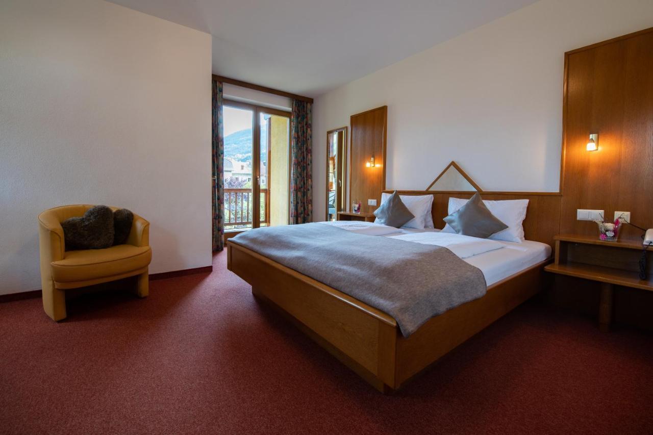 Hotel Restaurant Platzer Gmünd Esterno foto