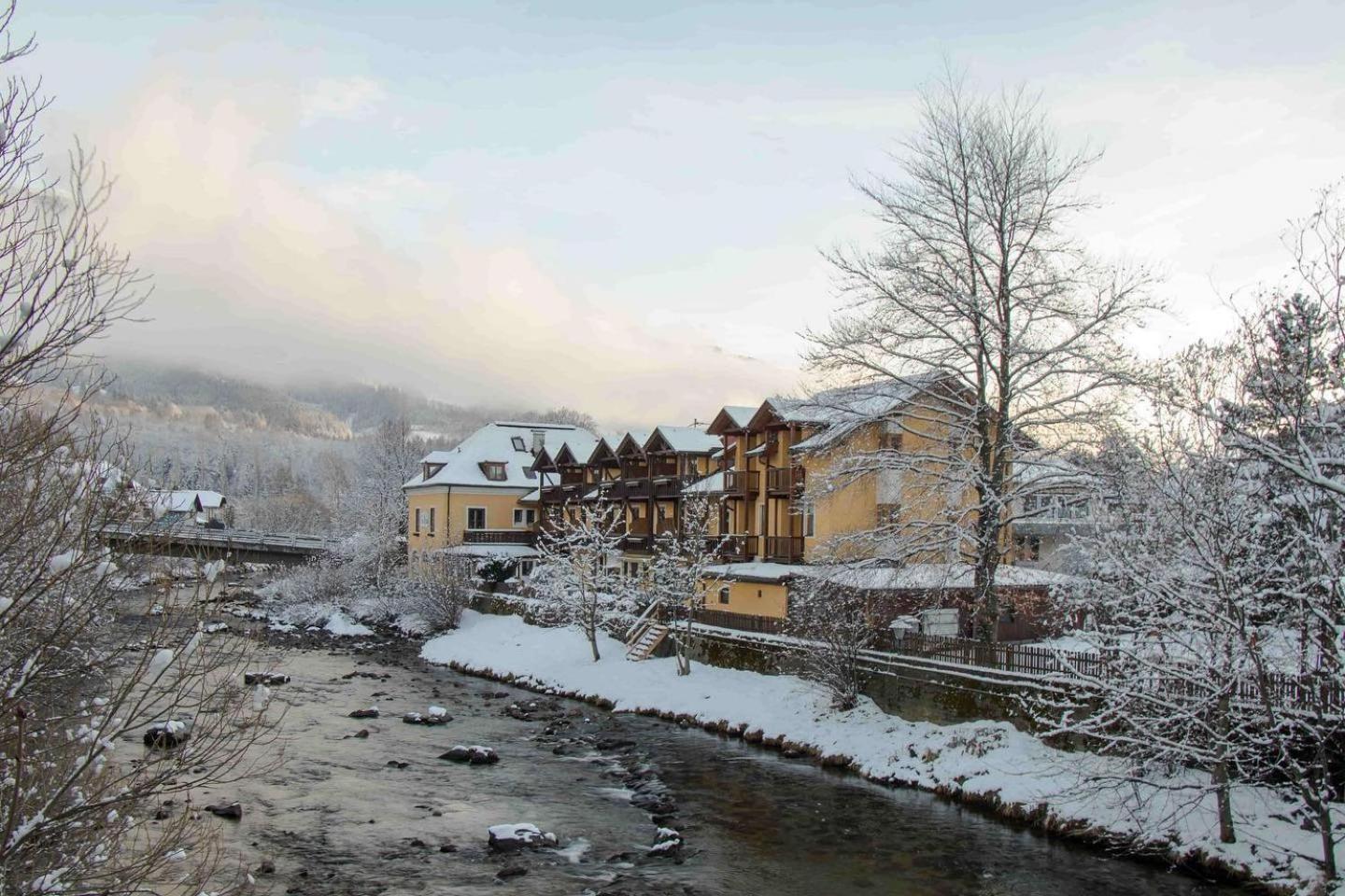 Hotel Restaurant Platzer Gmünd Esterno foto