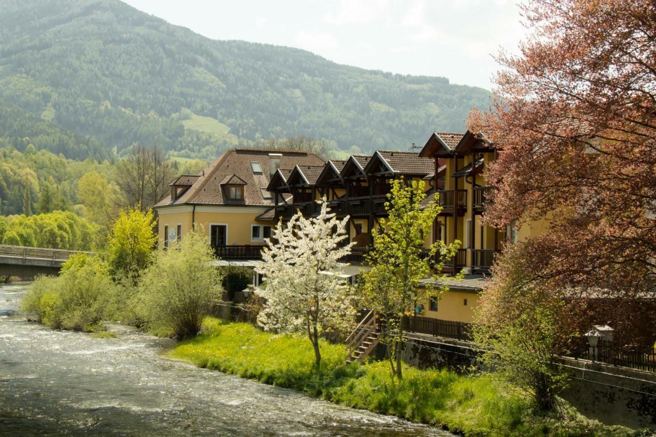 Hotel Restaurant Platzer Gmünd Esterno foto